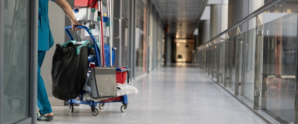 How Janitor Services Can Transform Your Office Environment